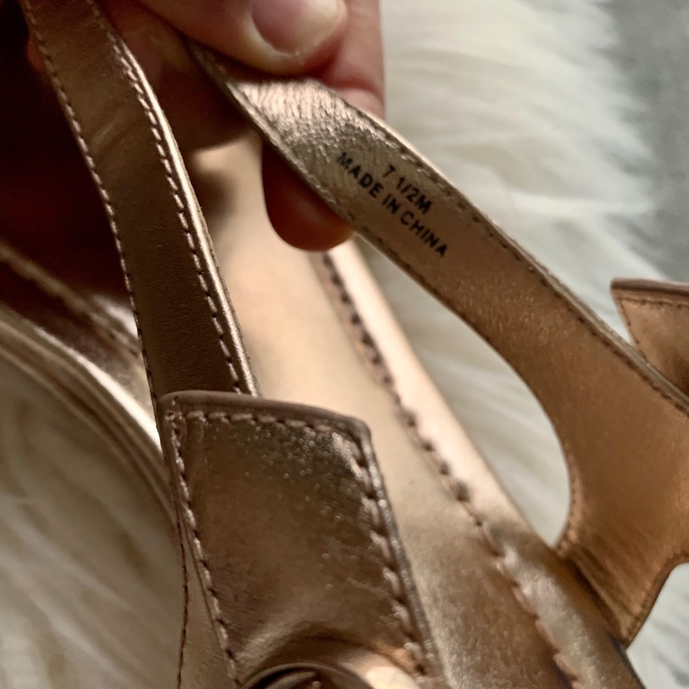 Tory Burch Champagne pink sandals - Picture 8 of 8